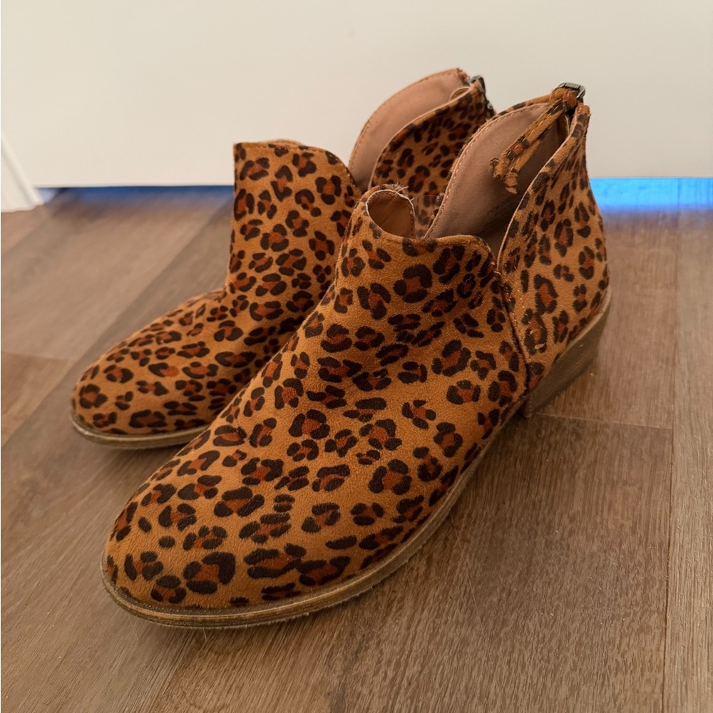 Stylish Leopard Print Ankle Booties